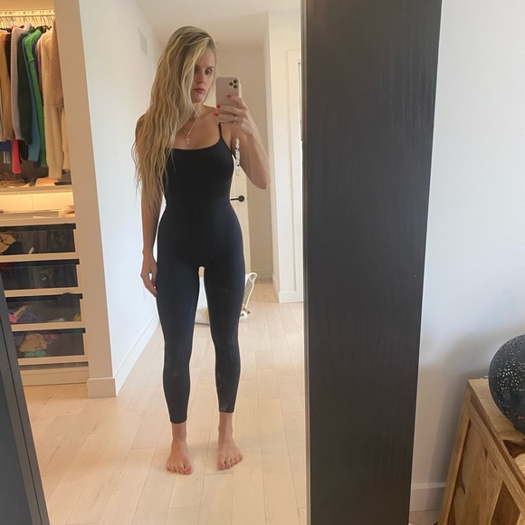 Aritzia Wilfred Free Divinity Jumpsuit BRANDNEW - Picture 2 of 4